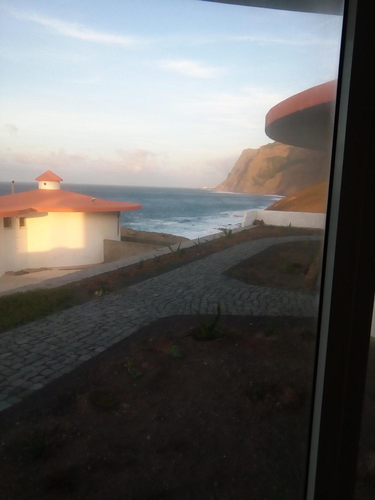 Questel Bronq Chã da Igreja المظهر الخارجي الصورة