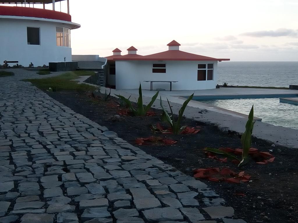 Questel Bronq Chã da Igreja المظهر الخارجي الصورة